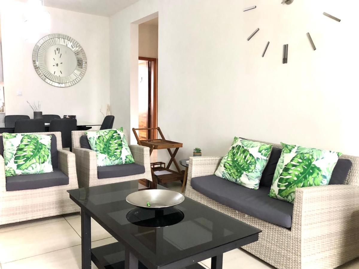 Flic-en-Flacq Luxury Westwood Apartment+Pool מראה חיצוני תמונה