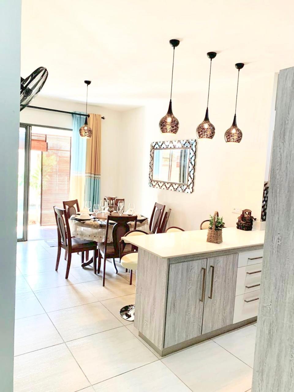 Flic-en-Flacq Luxury Westwood Apartment+Pool חדר תמונה